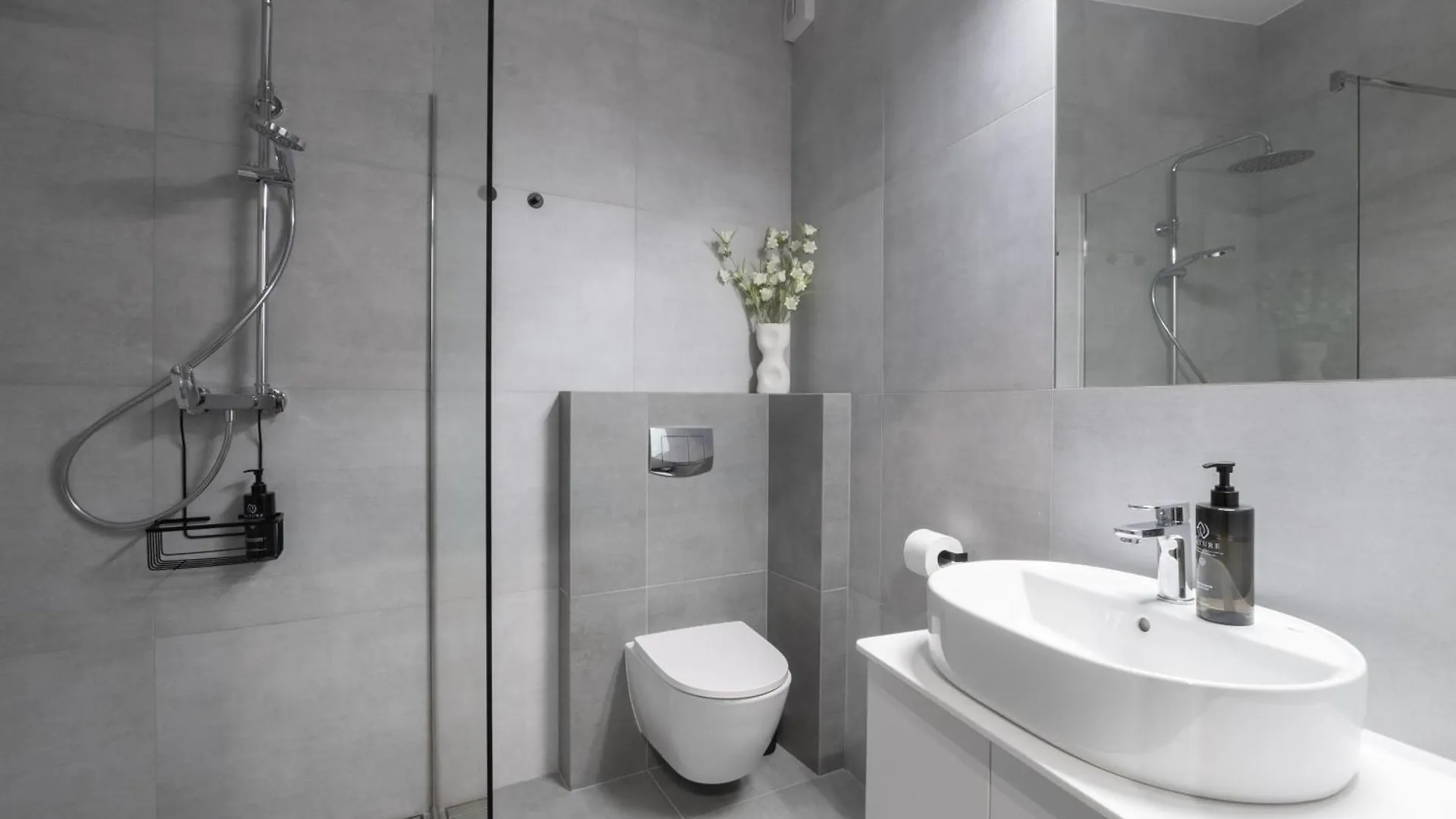 Alqueen Apartments Chmielna 110 Гданьск 0*,  Польша