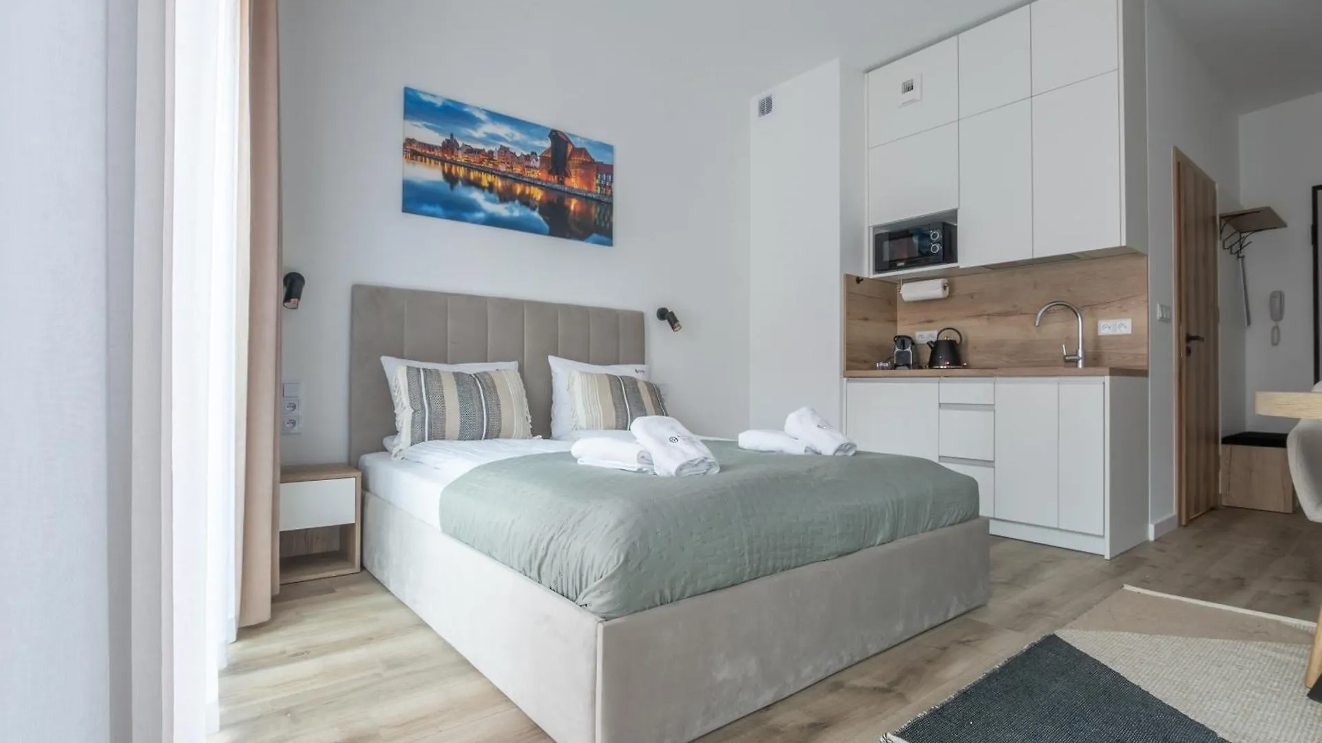 Alqueen Apartments Chmielna 110 Гданьск