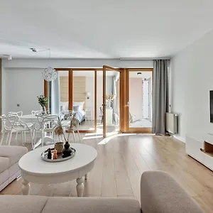  Apartment Aura - Riverside & Parking By Downtown