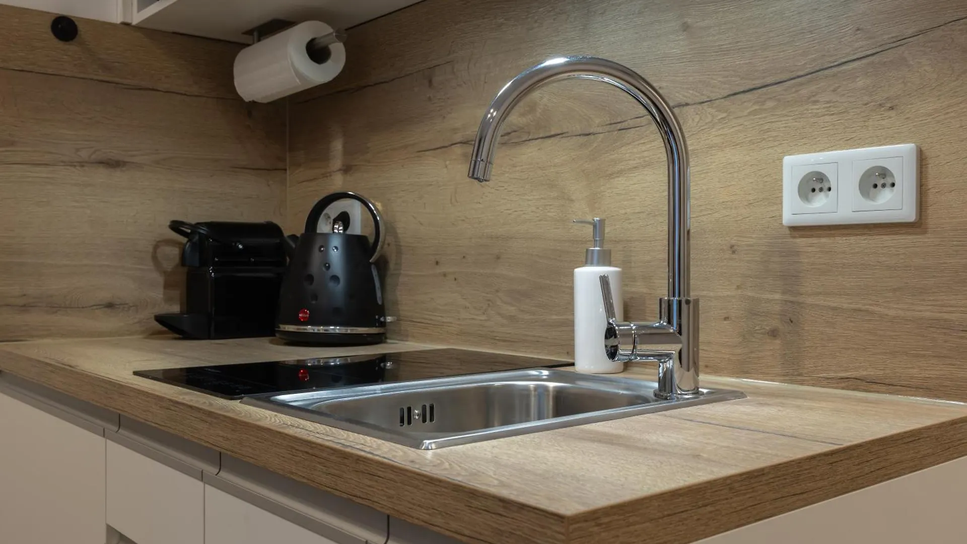 Alqueen Apartments Chmielna 110 Гданьск 0*,  Польша