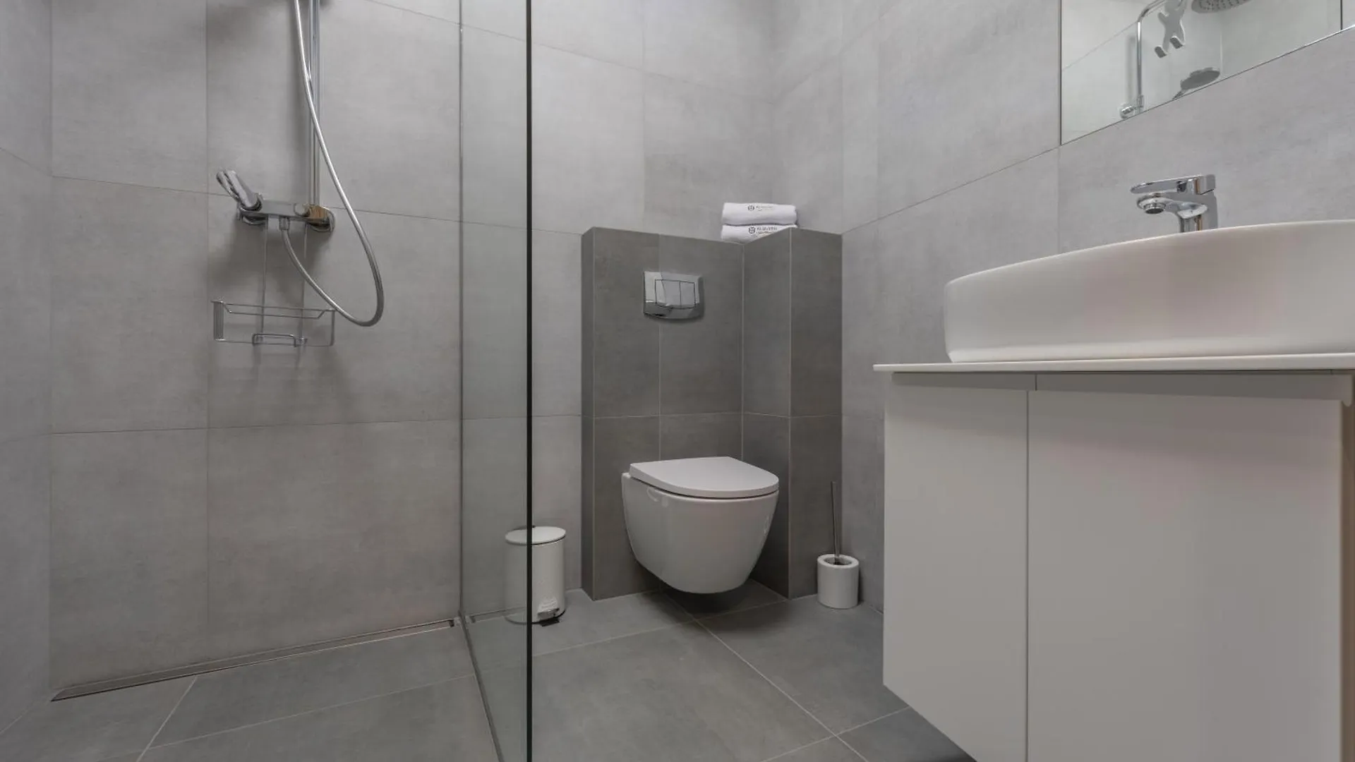 Alqueen Apartments Chmielna 110 Гданьск